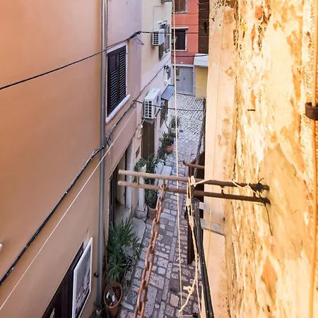 Mel Apartment *